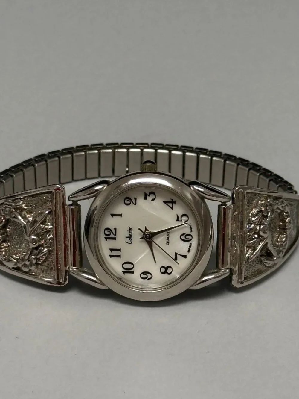 3/$30 Collezio Watch Women Silver Tone Hummingbird Stretch Expansion Band 6.25